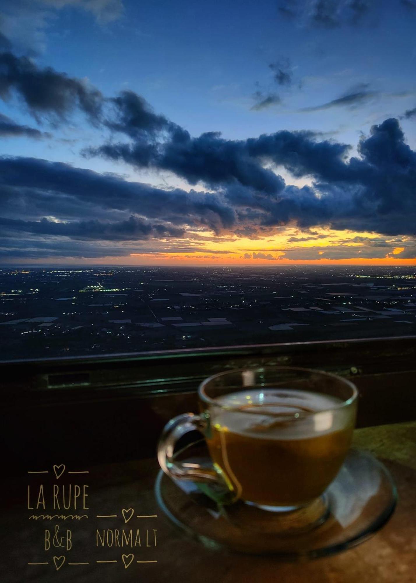 La Rupe Bed And Breakfast ノルマ エクステリア 写真